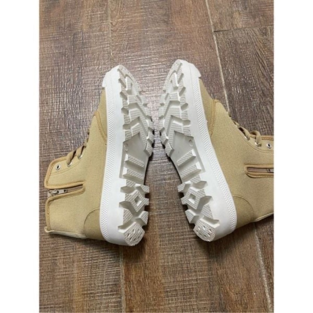 Tommy Bahama Tan High-Top Sneakers with White Soles Sz 10 NWT - Picture 6 of 8